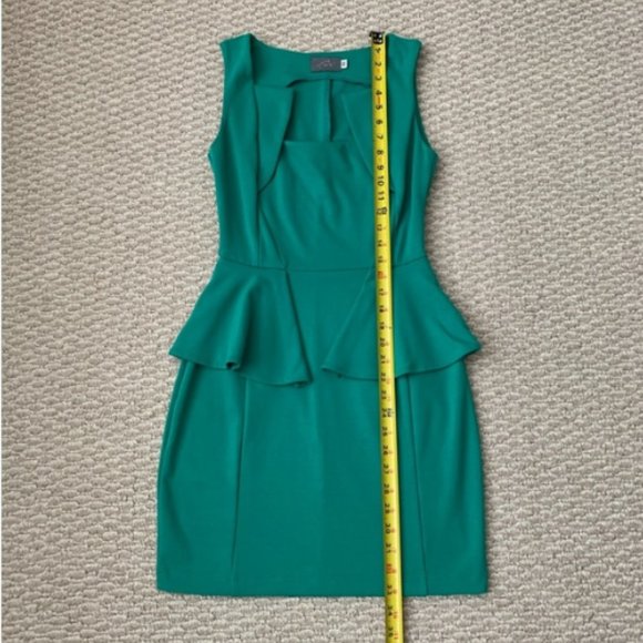 Square Neck Peplum Bodycon Dress - Picture 4 of 4